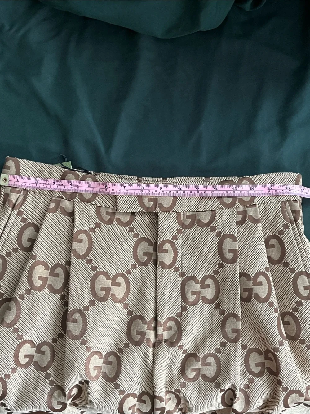 Gucci Tan GG Monogram Pleated Bermuda Shorts size 50 / L